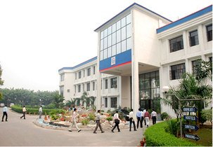 Graduate School of Business & Administration greater noida